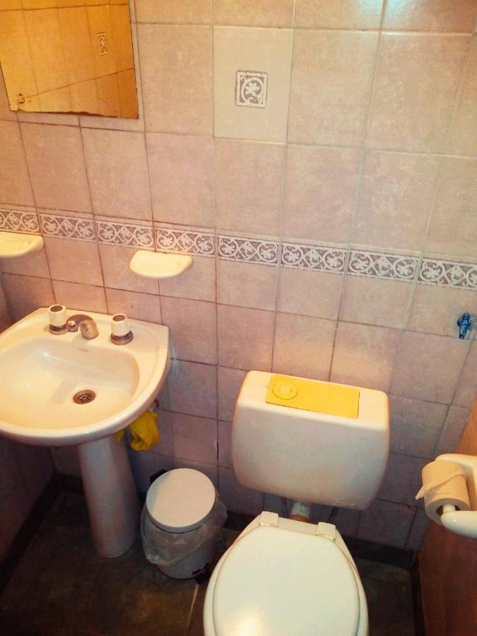 Hospedaje Ale إيرويا المظهر الخارجي الصورة