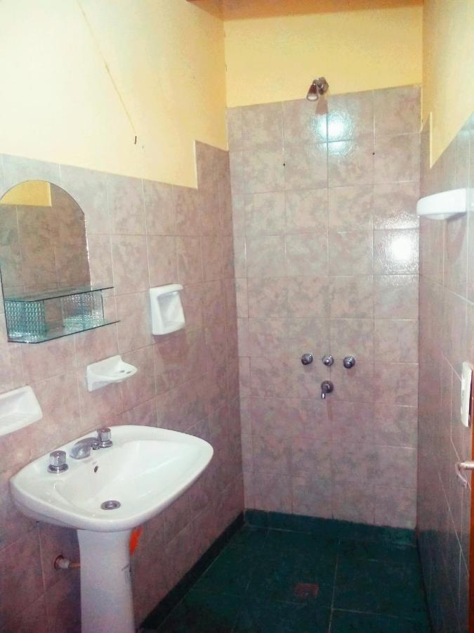 Hospedaje Ale إيرويا المظهر الخارجي الصورة